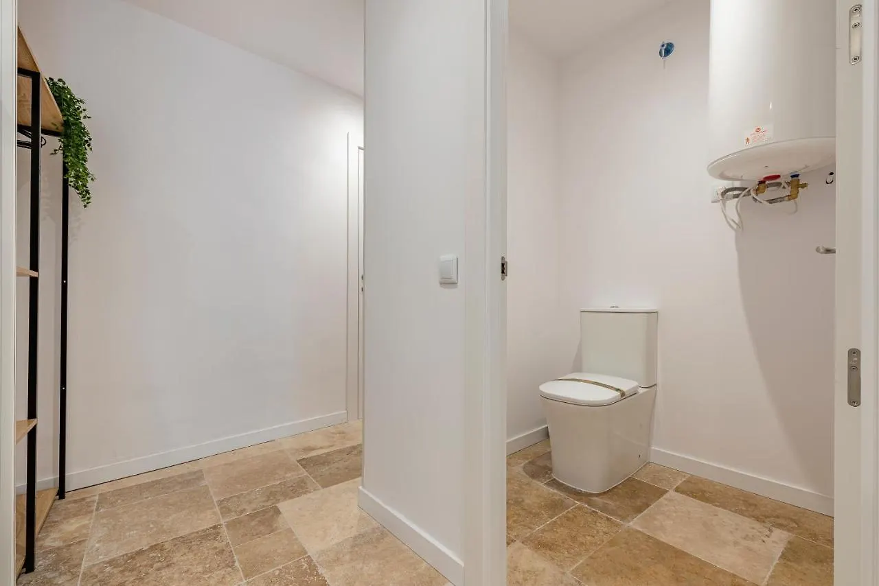 Stone Wall Apartment En Barri Port Maritim Tarragona Spain